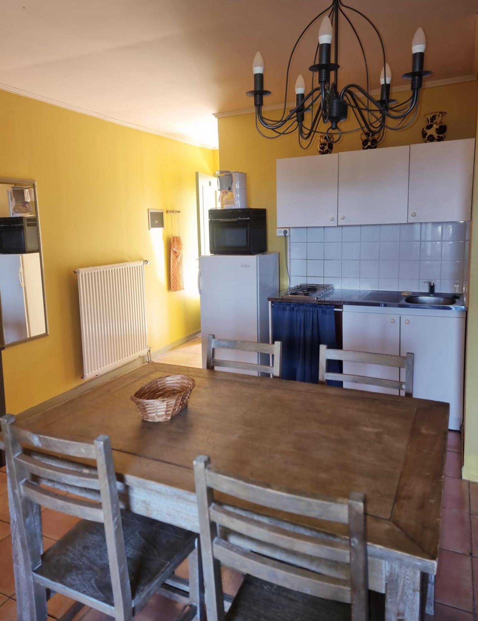 Pousterle De Sabran - Piscine & Hammam Apartment Bilik gambar