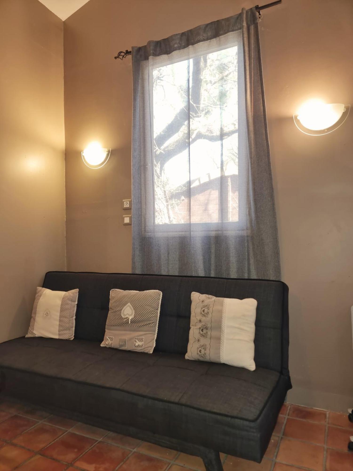 Pousterle De Sabran - Piscine & Hammam Apartment Bilik gambar
