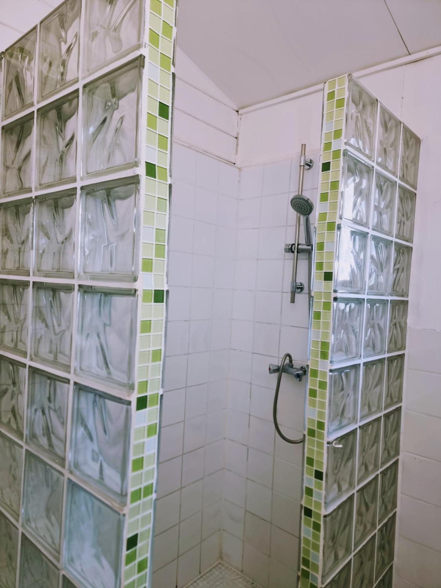 Pousterle De Sabran - Piscine & Hammam Apartment Bilik gambar