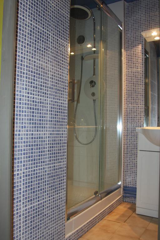 Pousterle De Sabran - Piscine & Hammam Apartment Luaran gambar